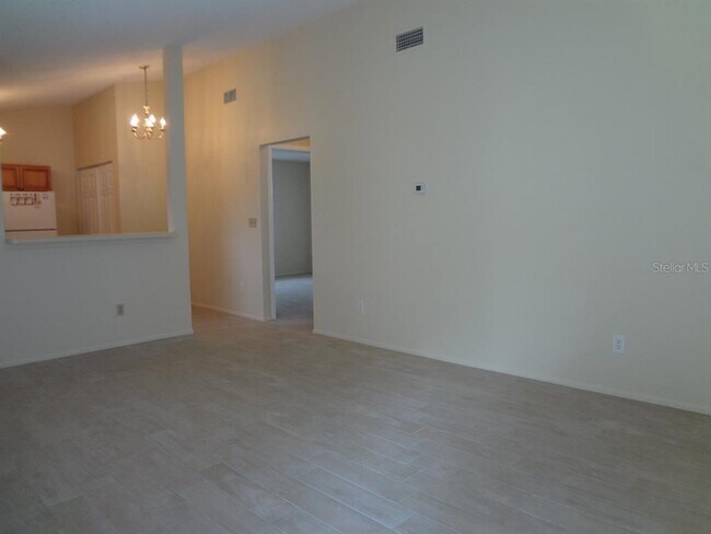 Foto del edificio - 15000 Westminister Ave