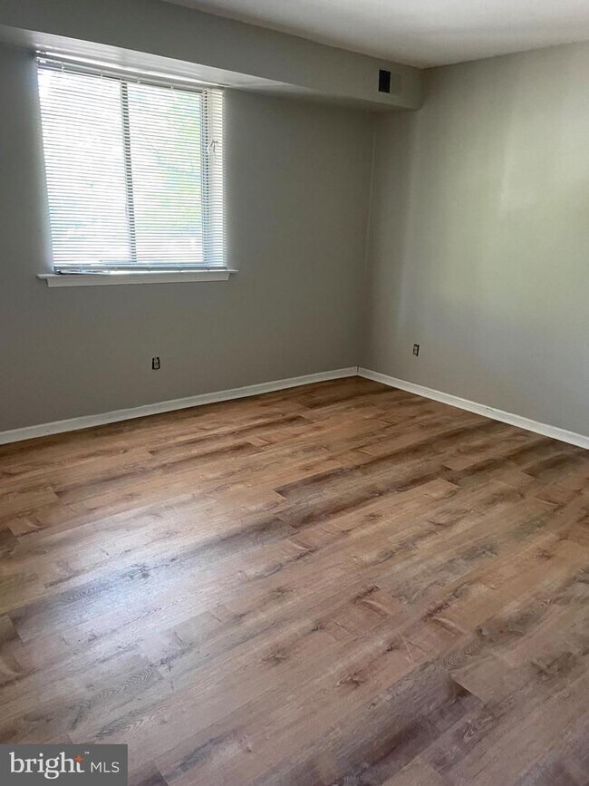 45 Le Ct, Chesterbrook, PA 19087 Room for Rent in Chesterbrook