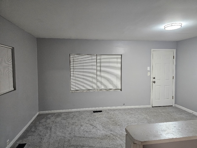 Building Photo - 117 Hamilton Cir