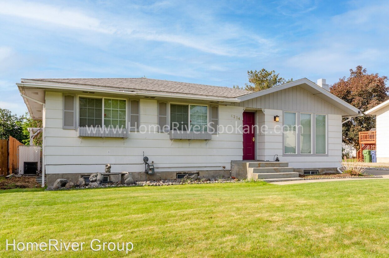 Primary Photo - 3 br, 2 bath House - 4214 E Carlisle Ave