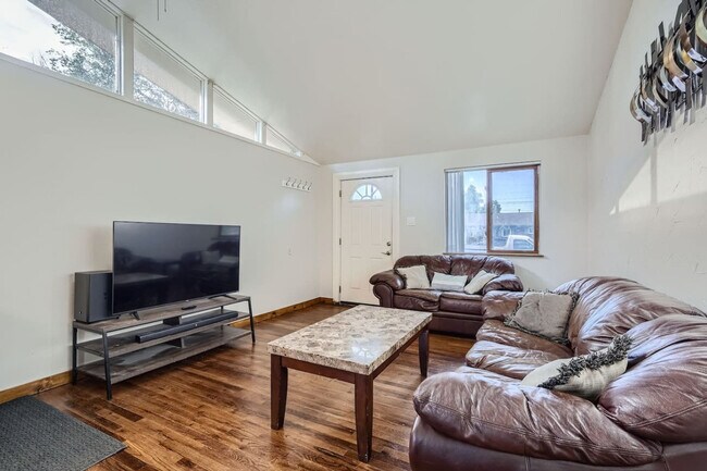 Foto del edificio - 8874 W 54th Pl