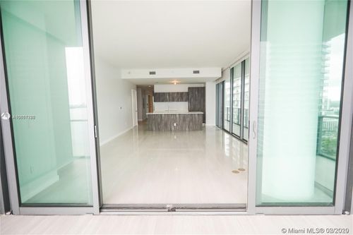 Foto del edificio - 480 NE 31st St
