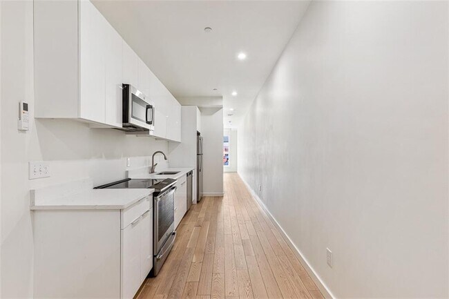 Foto del edificio - 71 Richmond St