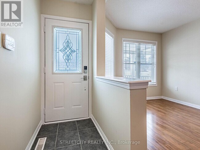 Building Photo - 71 Owlridge Dr