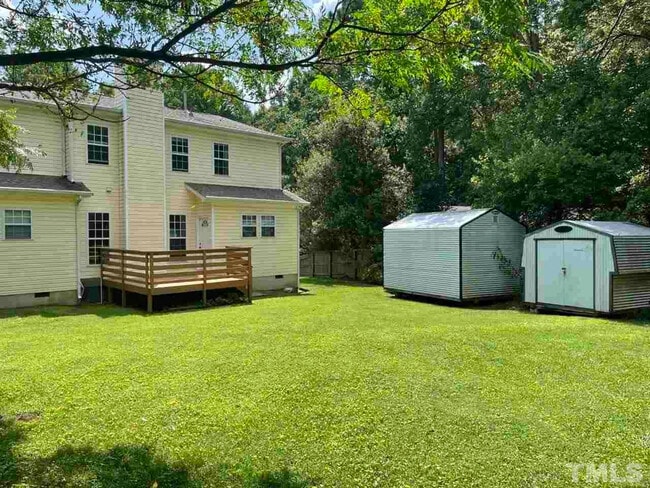 Building Photo - Room in Duplex on Lundy Dr