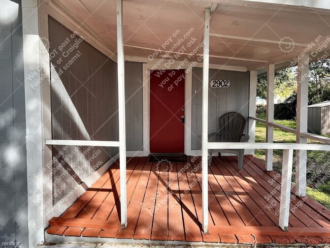 Building Photo - 3 br, 1 bath House - 2902 E Caracas St