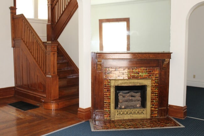 Building Photo - 514 Wheaton Ave