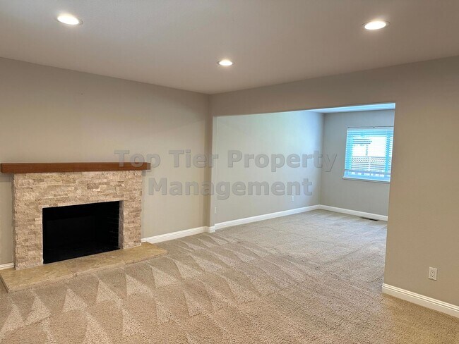 Foto del edificio - Spacious 4 Bed / 2.5 Bath / 2,106 Sqft Mar...