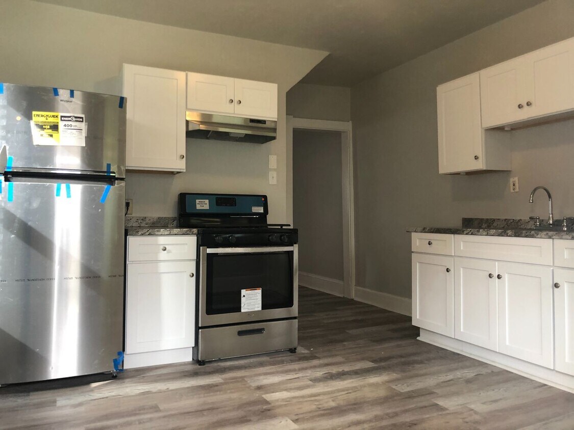 Foto principal - 3BR, Northeast Lancaster City