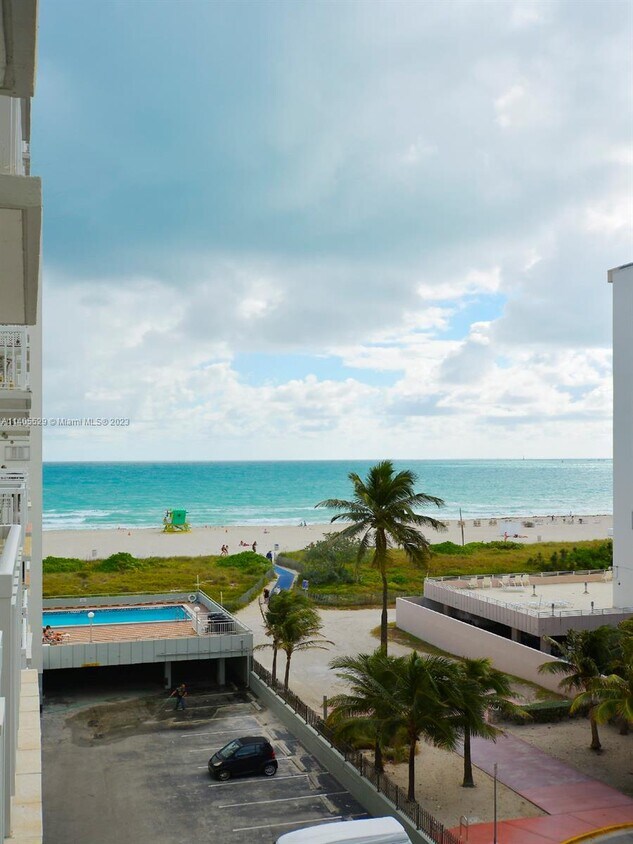 Primary Photo - 401 Ocean Dr
