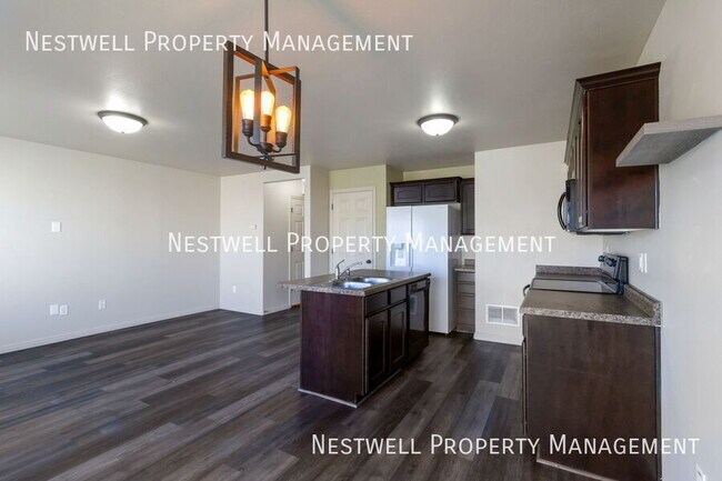 Foto del edificio - 2444 Andover St