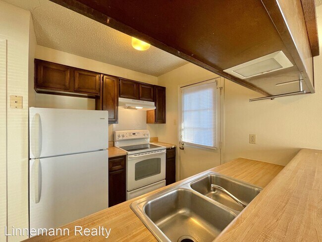 Building Photo - 1 br, 1 bath House - 2101 B Robert E. Lee ...