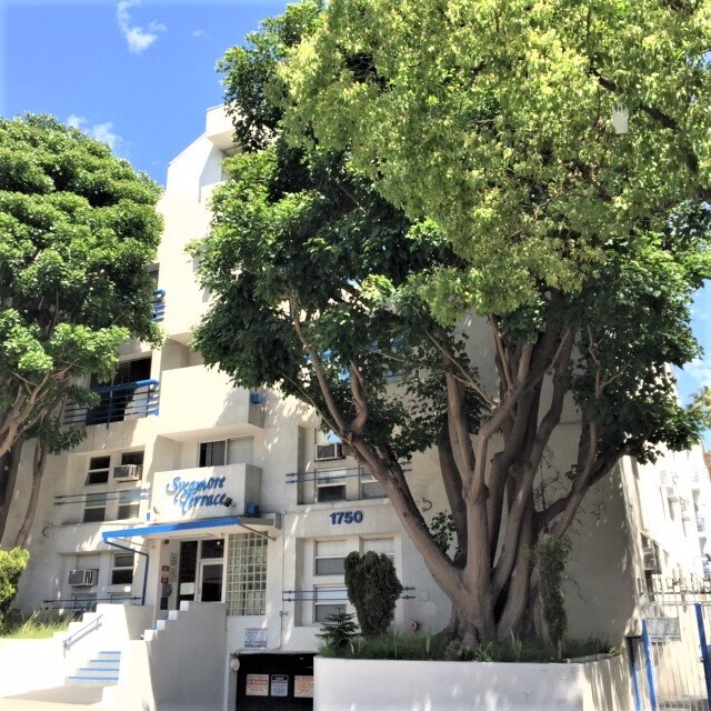 Foto del edificio - 1750 Sycamore N Ave