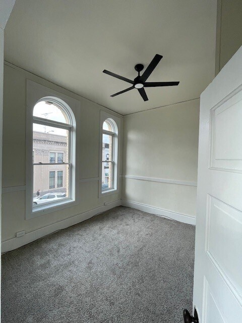 Building Photo - 100 3rd St
