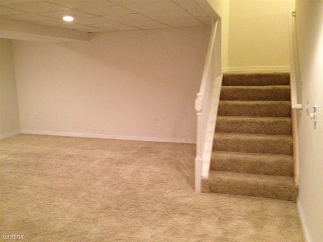 Building Photo - 3 br, 2.5 bath Townhome - 216 Silver Leaf Rdg