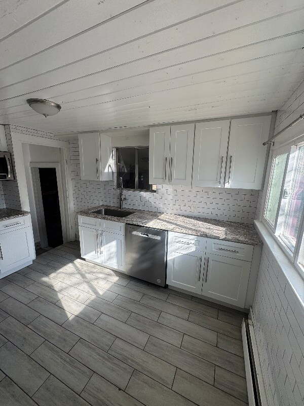 Building Photo - 4928 Newton St