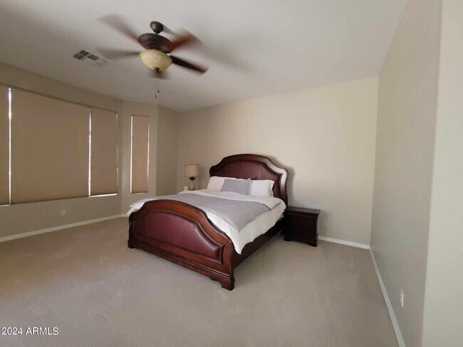 Foto del edificio - 2461 W Marlin Dr