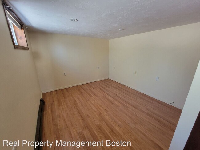 Building Photo - 2 br, 1 bath House - 302 B Quincy Ave
