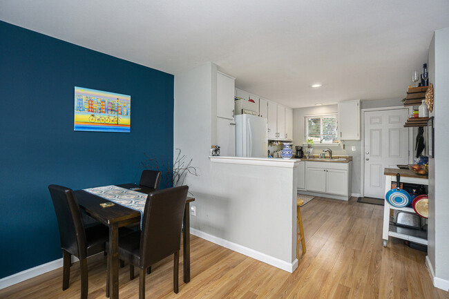 Dining Area - 4511 Stover St