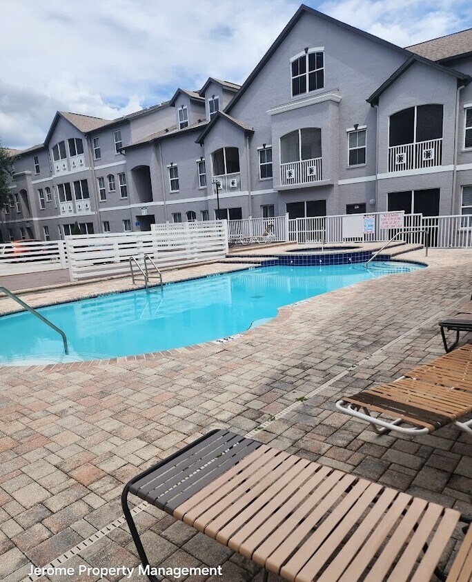Foto principal - 5011 Sunridge Palms Dr