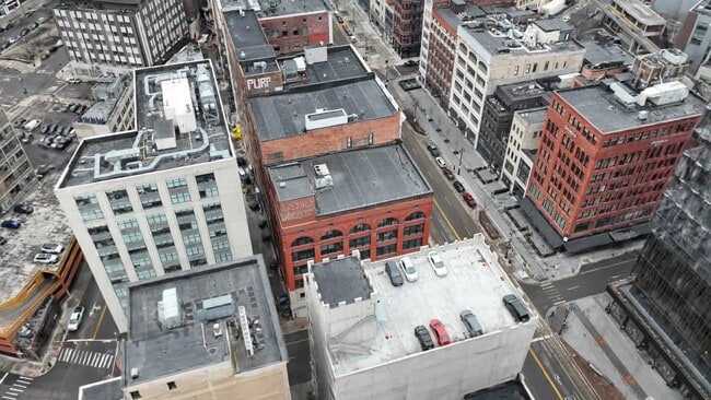  - Elliott Building R