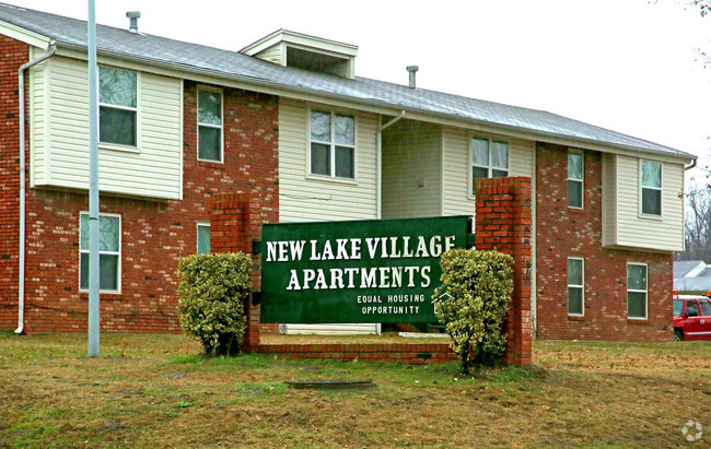 Foto del edificio - New Lake Village Apartments