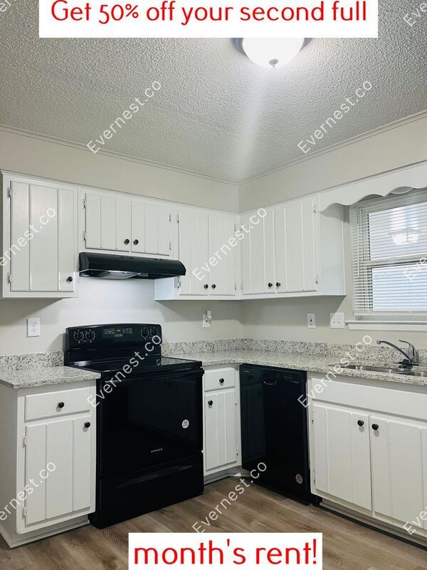 Foto del edificio - 3260 Briarwood Dr