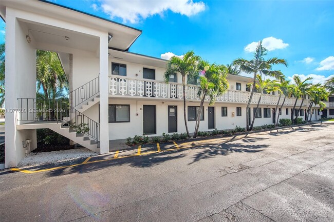 Foto del edificio - 1330 W 29th St