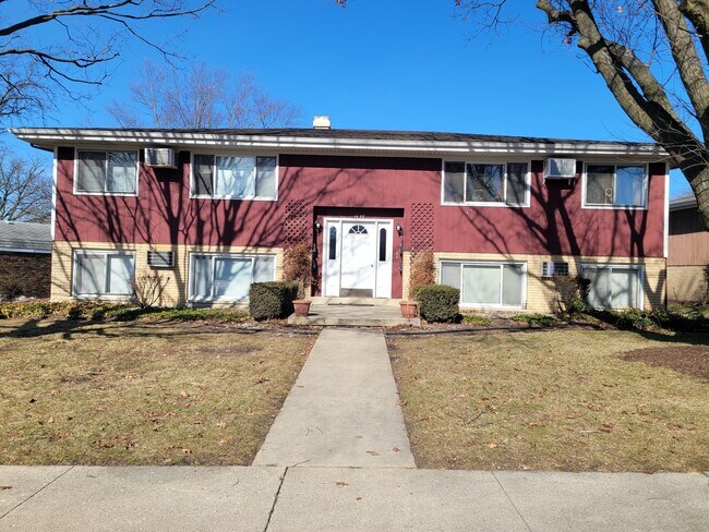 Building Photo - 1688 Alison Dr