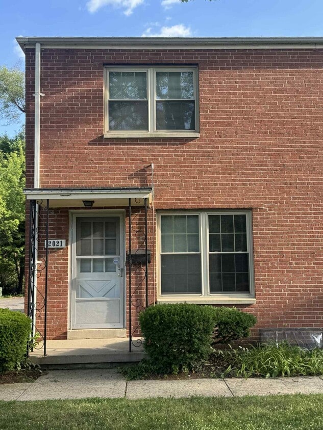 Primary Photo - 2021 Harwitch Rd