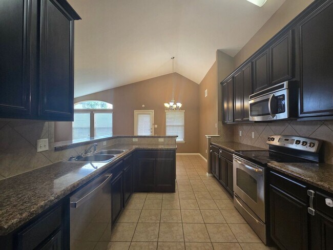 Foto del edificio - SECTION 8/HUD ACCEPTED - RENT REDUCTION - ...