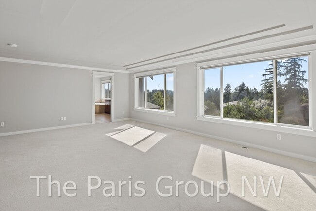 Building Photo - Stunning 3438sf Newcastle Craftsman Near T...