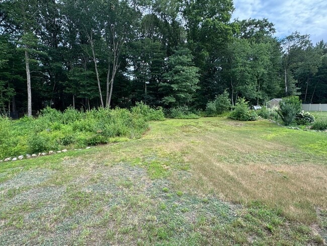 Building Photo - Spacious 3 Bedroom Single Family Rental - ...
