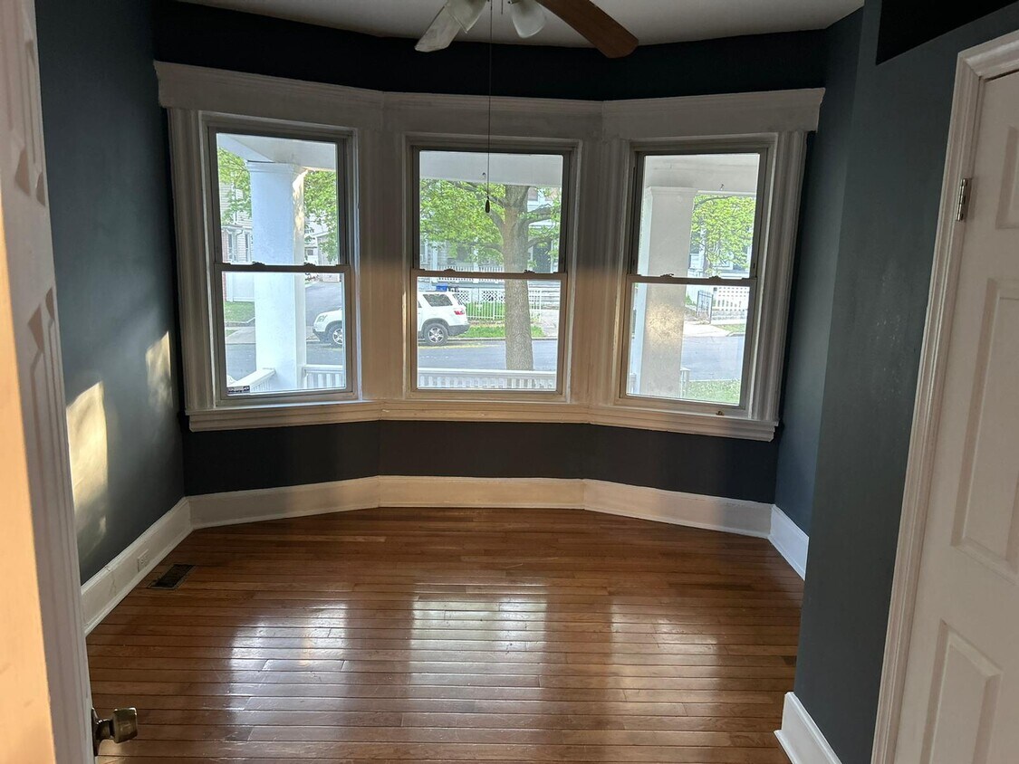 Building Photo - 93 Weequahic Ave