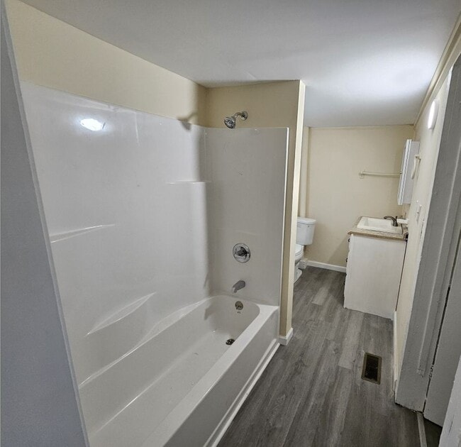 Foto del edificio - 1101 Truitt Ave