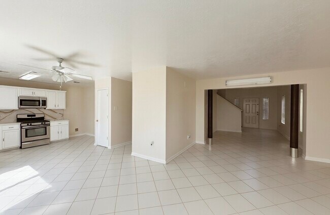 Building Photo - 11910 Fossil Rock Ln