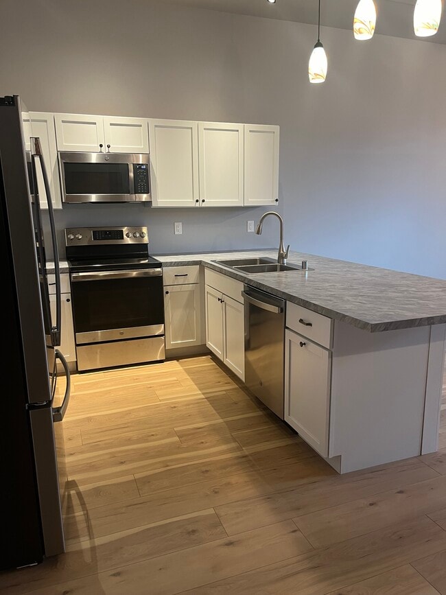 Foto del edificio - 120 5th Ave N