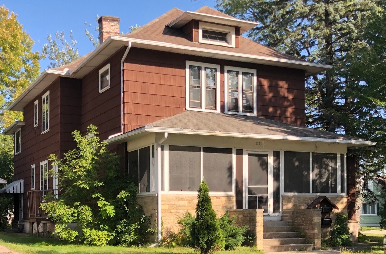 Foto principal - 833 2nd St