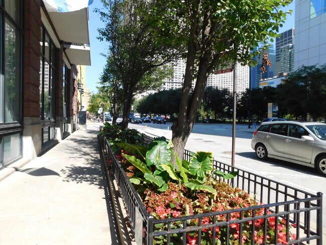 Foto del edificio - 210 S Desplaines St
