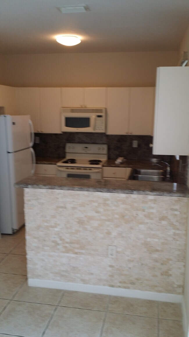 Foto del edificio - 2719 SE 15th Pl