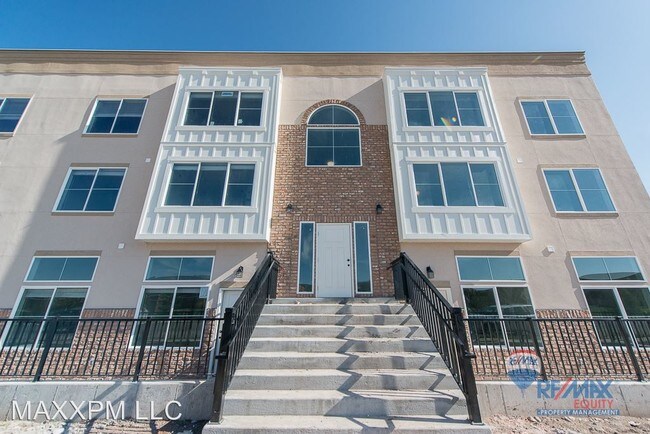 Foto del edificio - 3 br, 2 bath House - 278 W 1000 S #302