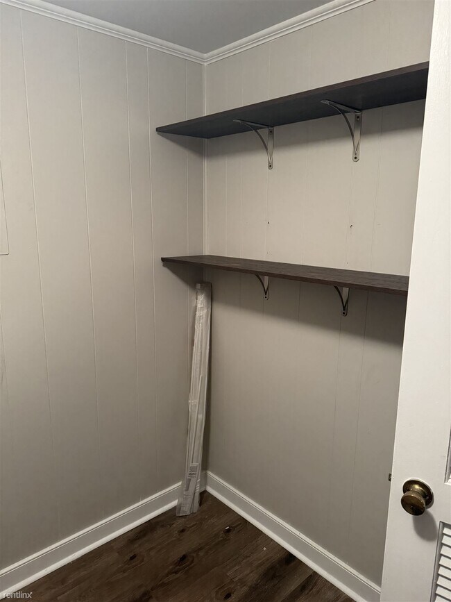 Foto del edificio - 3 br, 1 bath House - 1607 Peter Paul Boule...