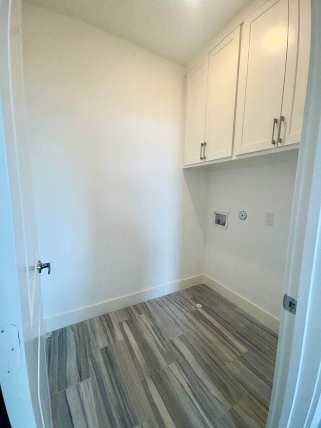 Building Photo - 10232 Porto Rico Rd