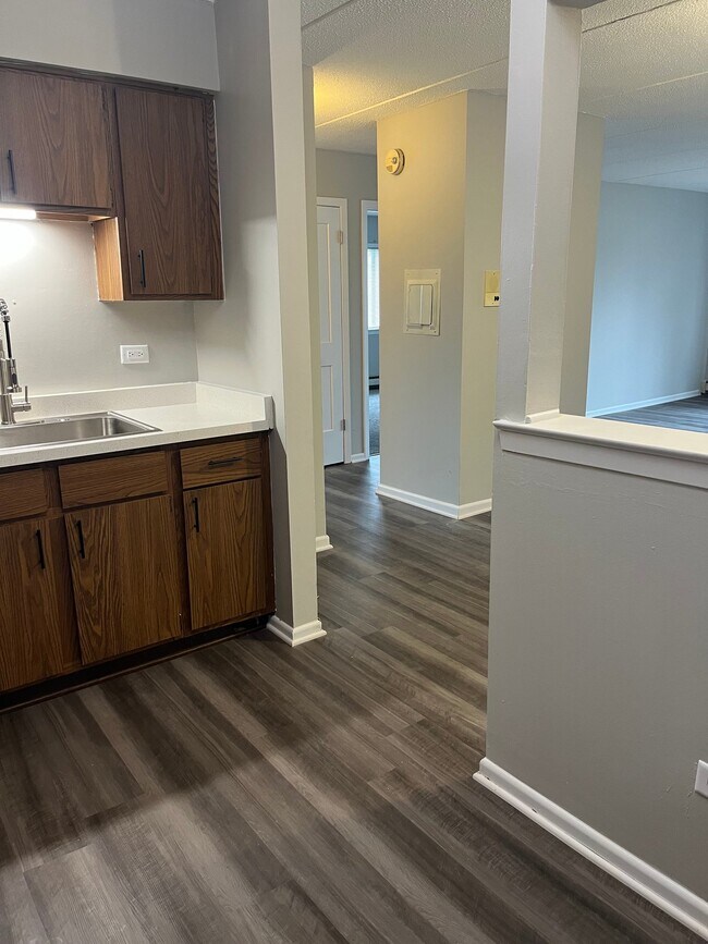 Foto del edificio - 15 E Maple St