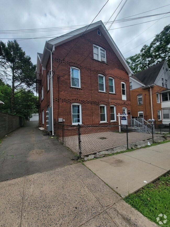 Building Photo - 21 Tremont St