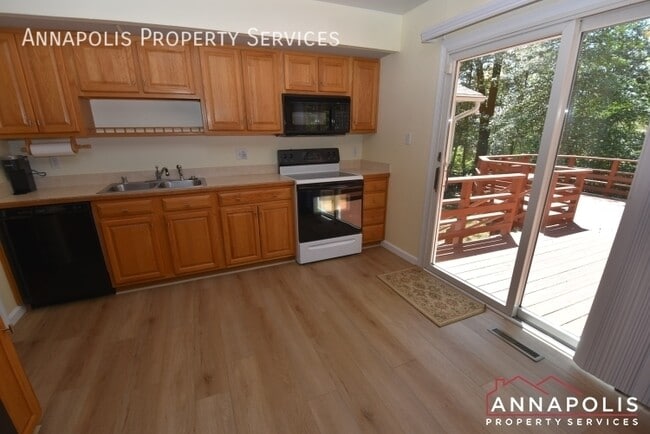 Building Photo - 378 Harwin Dr