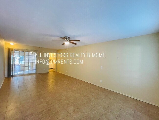 Foto del edificio - 1428 Panorama Ridge Rd