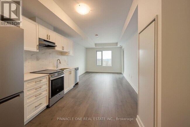 Building Photo - 715 Davis Dr