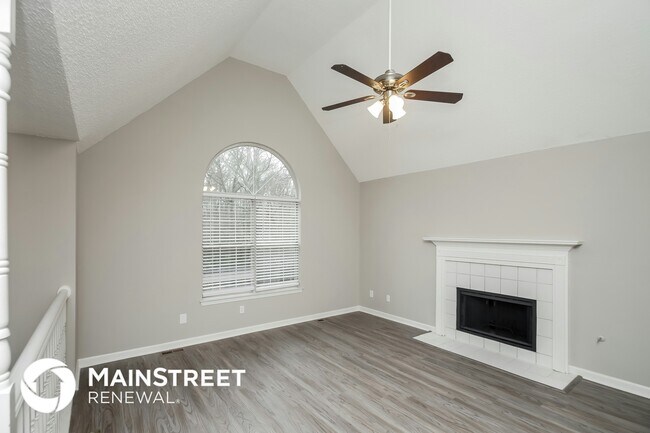 Foto del edificio - 4058 Five Oaks Ct