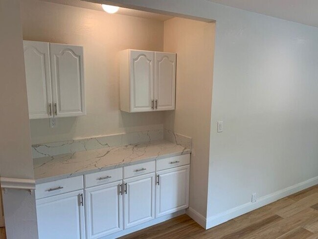 Building Photo - Pleasanton Valley, Pleasanton, 3 Br.+ Retreat, 2 Ba., Near Downtown and Top Schools